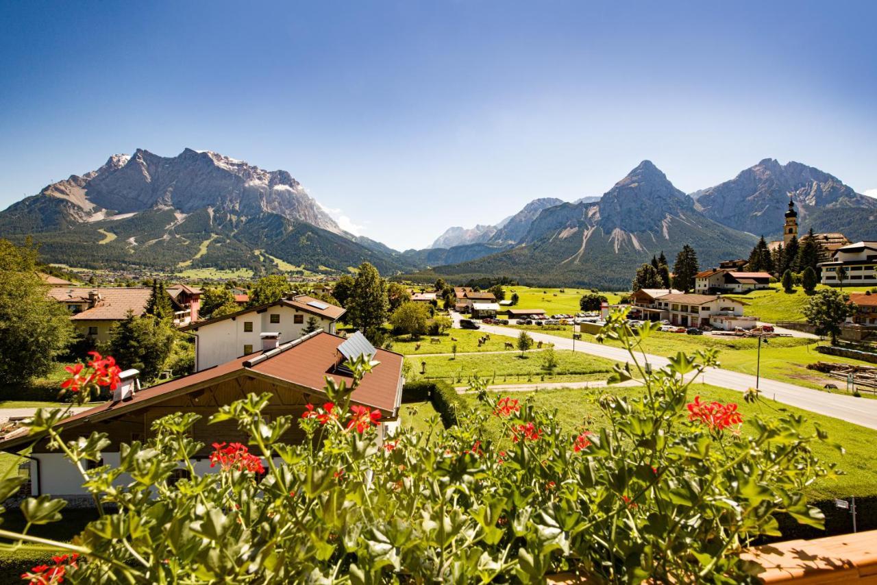 Tirolerhof Hotel Lermoos Exterior photo